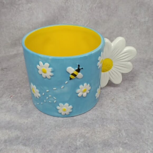 Bee Daisy Flower Mug Blue Yellow Ceramic Cup 3D Handle Springe Coffee Tea - Picture 1 of 5
